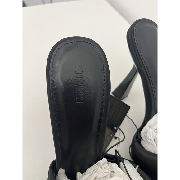 Forever 21 Women’s Sandals Heels Black Square Open Toe Size 7.5 - Picture 9 of 12